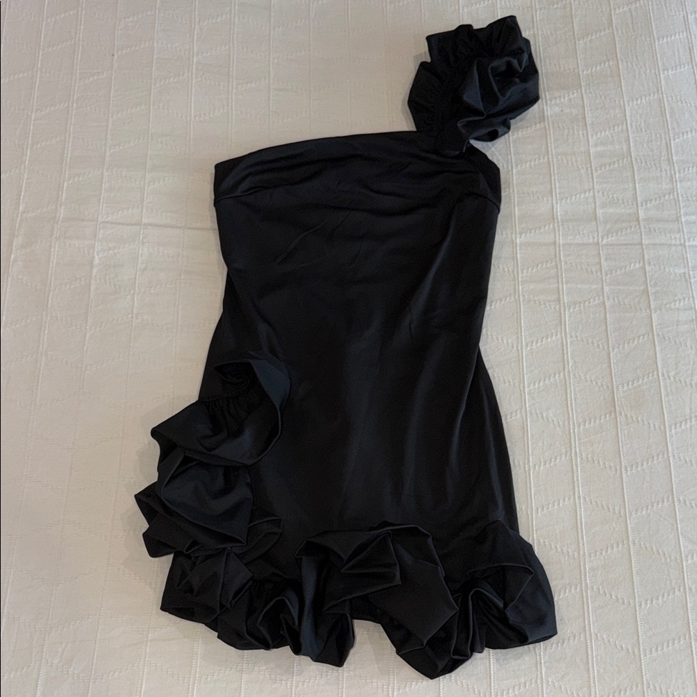 Black One-Shoulder Ruffle Dress